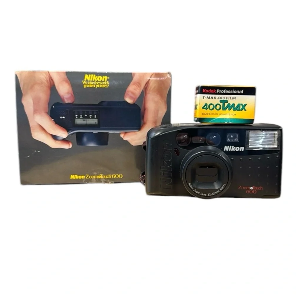 NIKON Zoom Touch 600 35MM Film Zoom Camera 32-85MM Macro Lens +Film EXC Tested